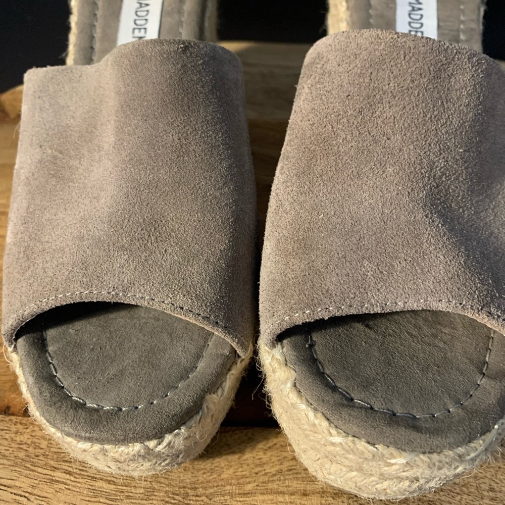 SOLD: Steve Madden Platform Suede Wedges, 7.5 - Picture 8 of 9